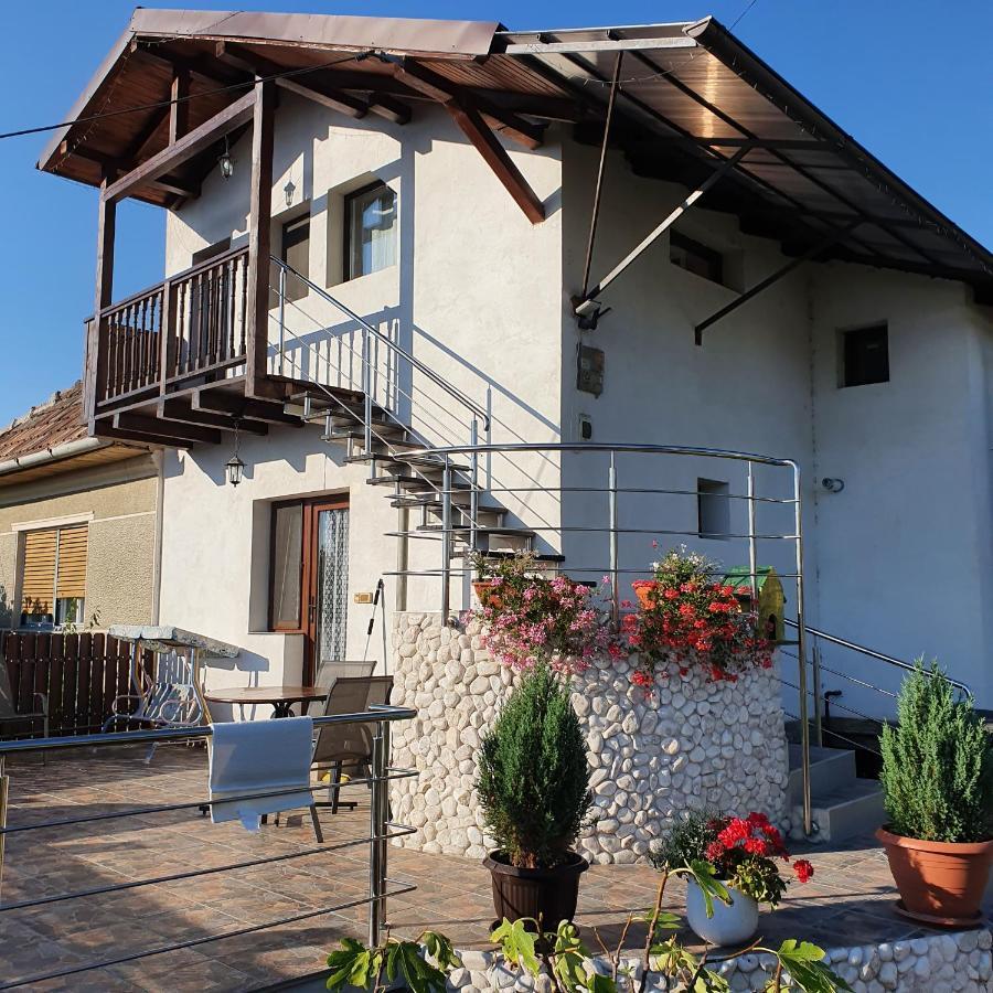 Casa Orsi Appartement Turda Buitenkant foto